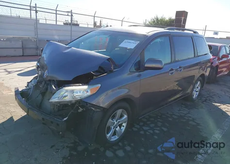 2015 Toyota Sienna Le 8 Passenger from USA, damaged, VIN 5TDKK3DC2FS613879
